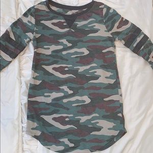 Shirt Long Sleeve .
